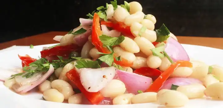 Ensalada de caraotas blancas o frijoles blancos